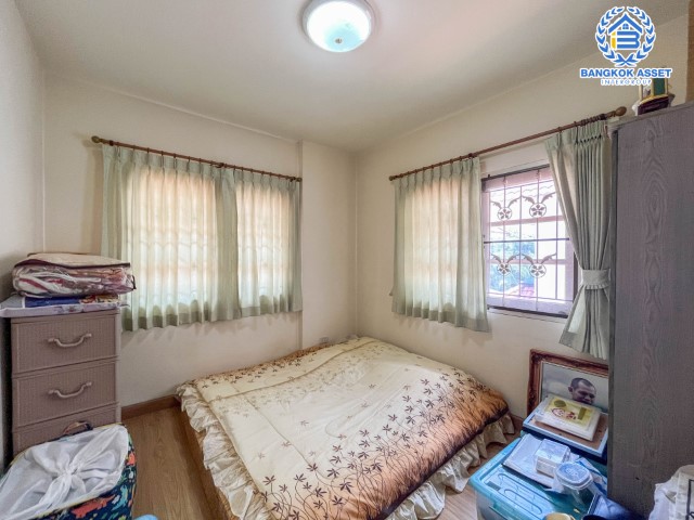 *****บ้านเดี่ยวมือสองย่านกรุงเทพฯ ม.วราภิรมย์ สุขาภิบาล5 เนื้อที่กว้างขวางถึงเกือบ 53 ตร.ว. ฟังก์ชัน 3 ห้องนอน 3 ห้องน้ำ 2 ที่จอดรถ บนทำเลเชื่อมต่อถ.รามอินทรา ถ.สายไหม และถ.พหลโยธิน ใกล้สนามบินดอนเมือง, ทางด่วน "รามอินทรา" และรถไฟฟ้าสายสีเขียว "สถานีสายหยุด"